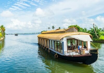 Top 7 Romantic Tour Packages for Couples